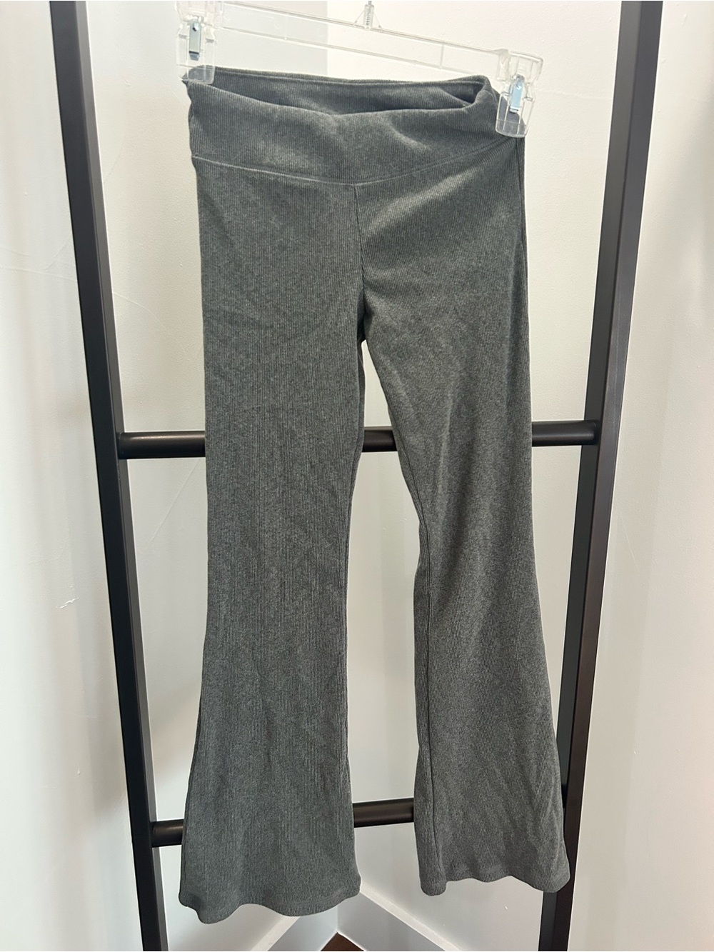 abercrombie kids Charcoal Gray Flare Leggings